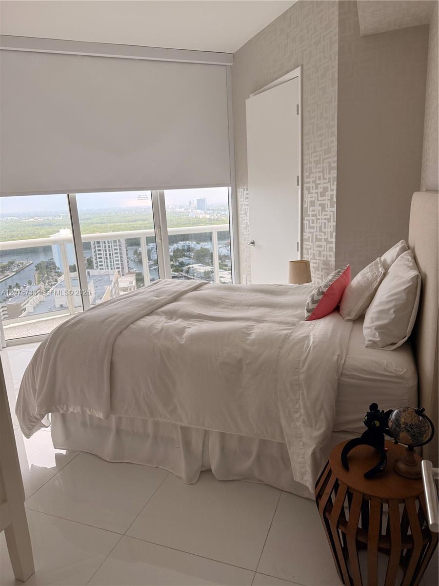 2406 3 / 4 2327 sq. ft. $ 2026-08-21 0 Photo