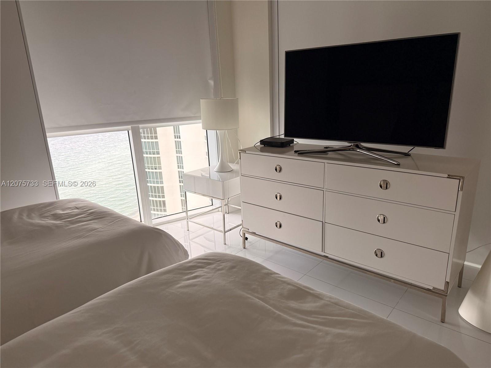 2406 3 / 4 2327 sq. ft. $ 2026-08-21 0 Photo