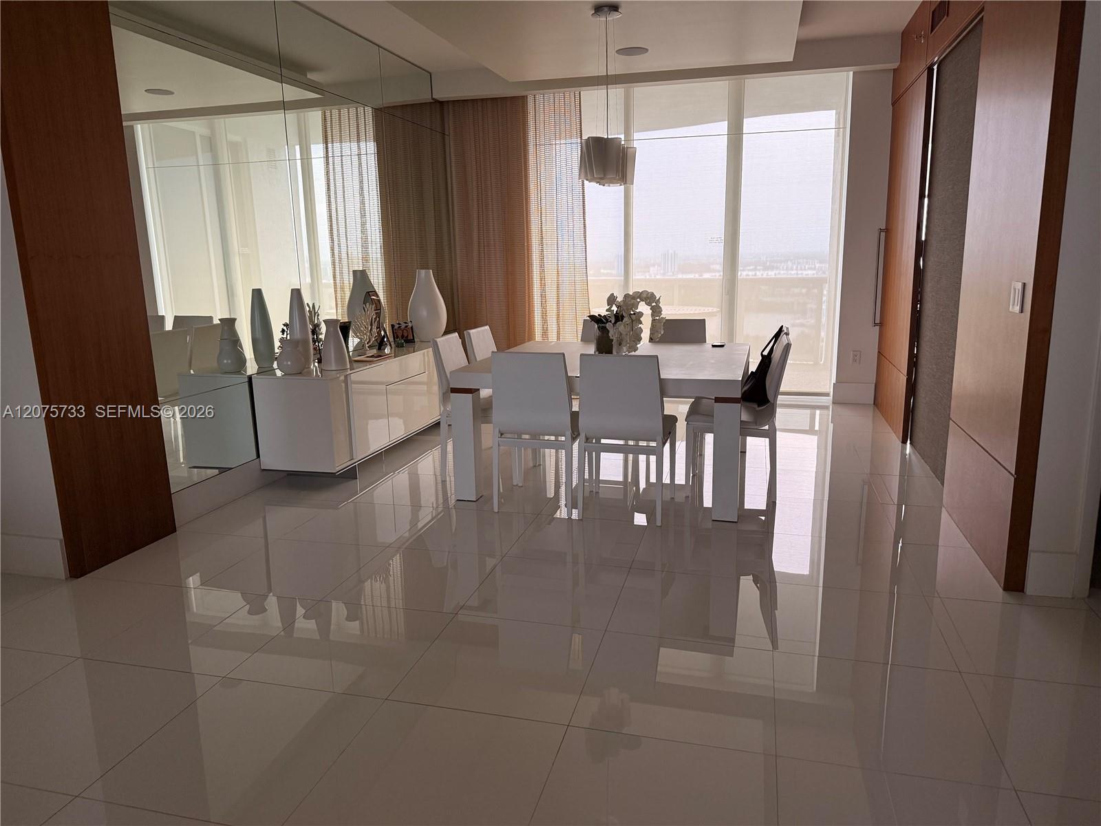 2406 3 / 4 2327 sq. ft. $ 2026-08-21 0 Photo