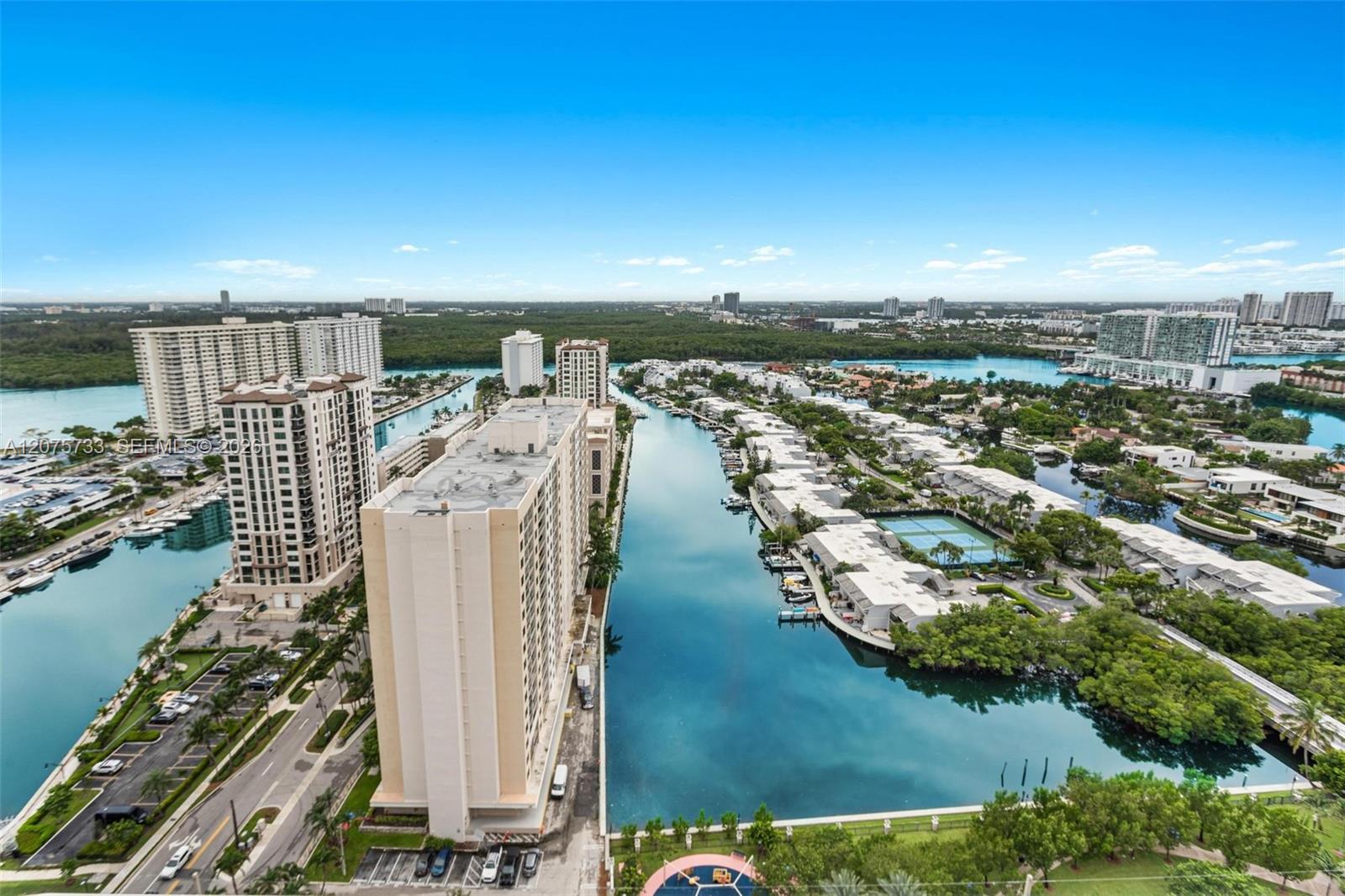See details 2406 3 / 4 2327 sq. ft. $ 2026-08-21 0 Photo