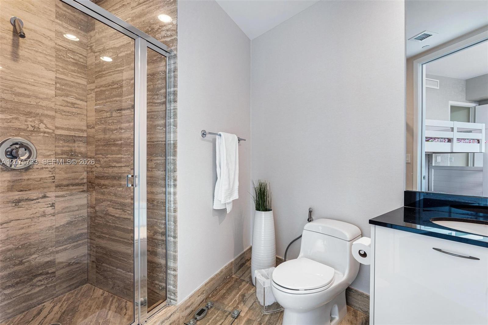 See details 2406 3 / 4 2327 sq. ft. $ 2026-08-21 0 Photo