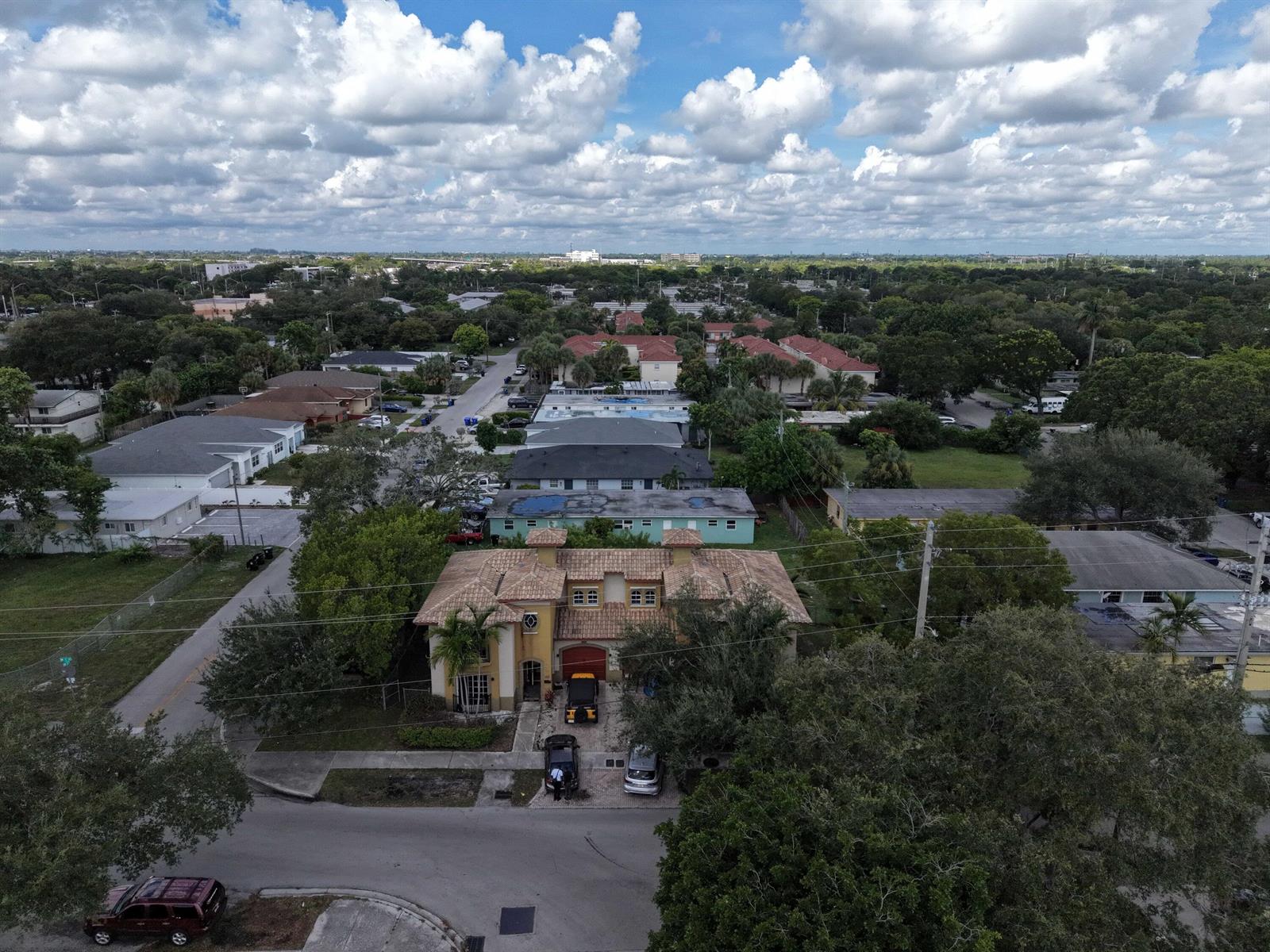 See details 205 / 0 2617 sq. ft. $ 2026-10-15 0 Photo