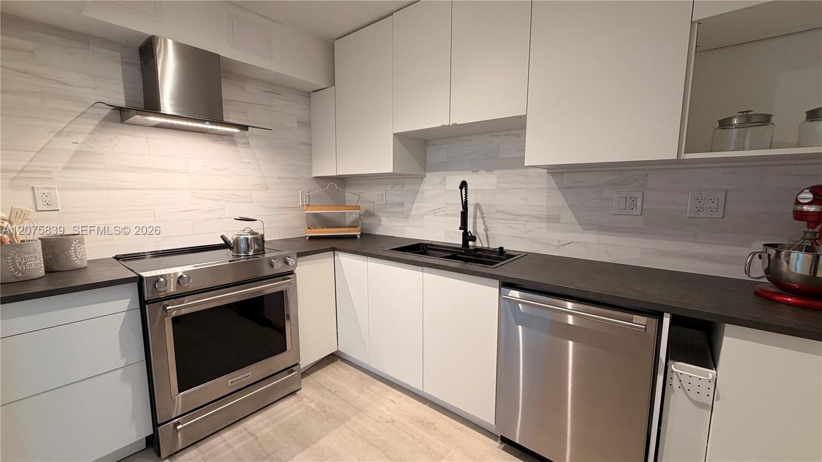 431 2 / 2 1357 sq. ft. $ 2026-08-25 0 Photo