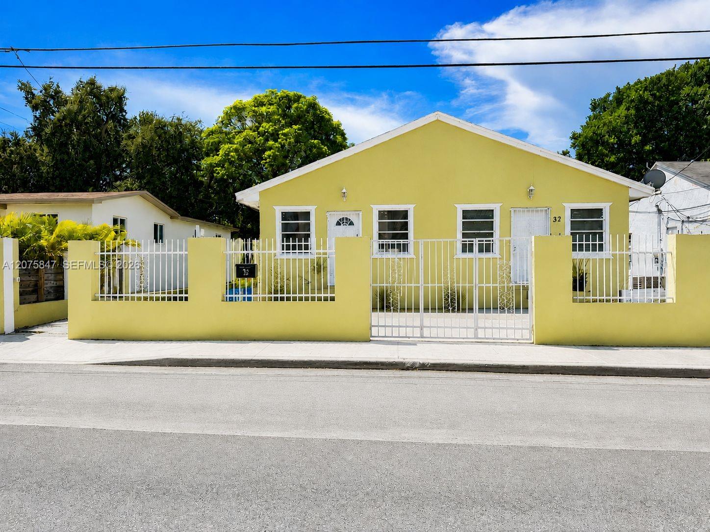   /  1980 sq. ft. $ 2026-08-22 0 foto