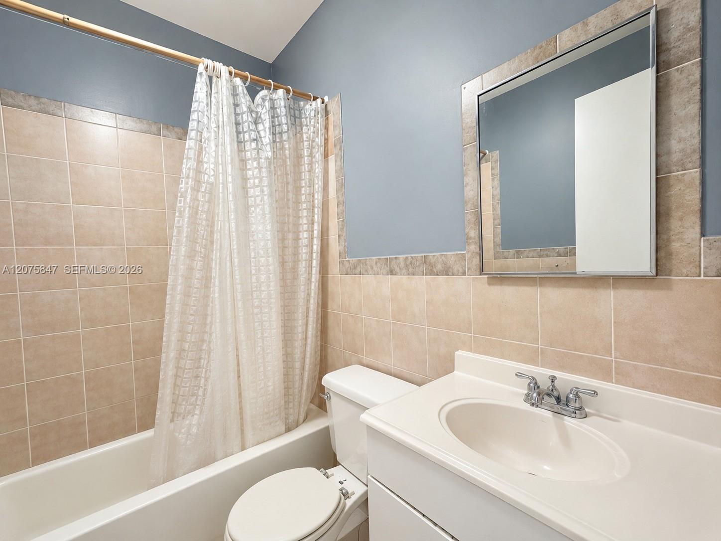   /  1980 sq. ft. $ 2026-08-22 0 foto