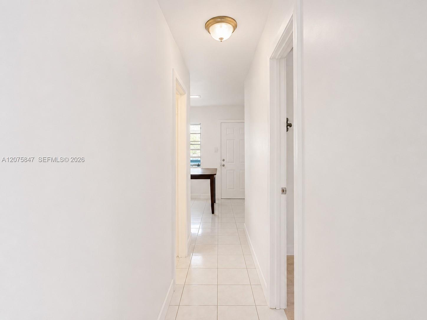   /  1980 sq. ft. $ 2026-08-22 0 foto