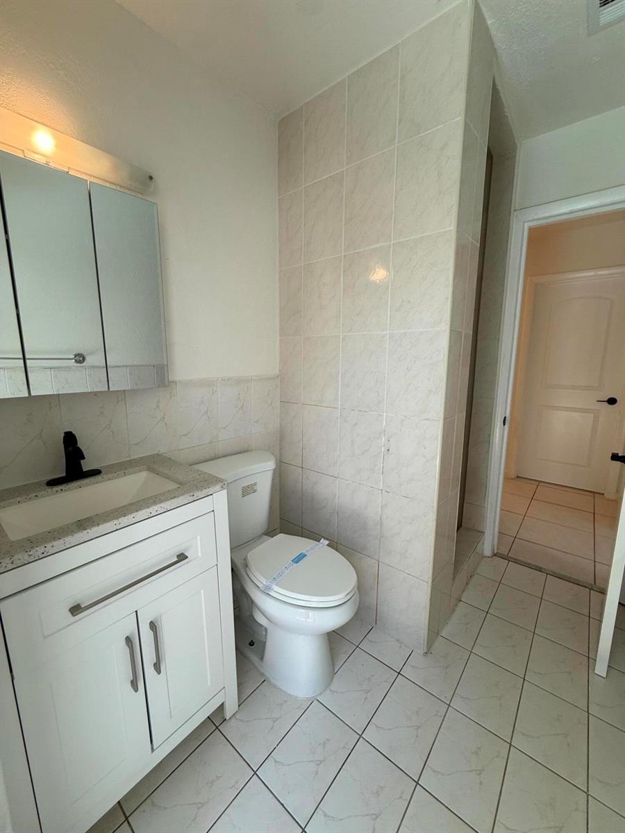 7820 4 / 3 1641 sq. ft. $ 2026-08-23 0 foto