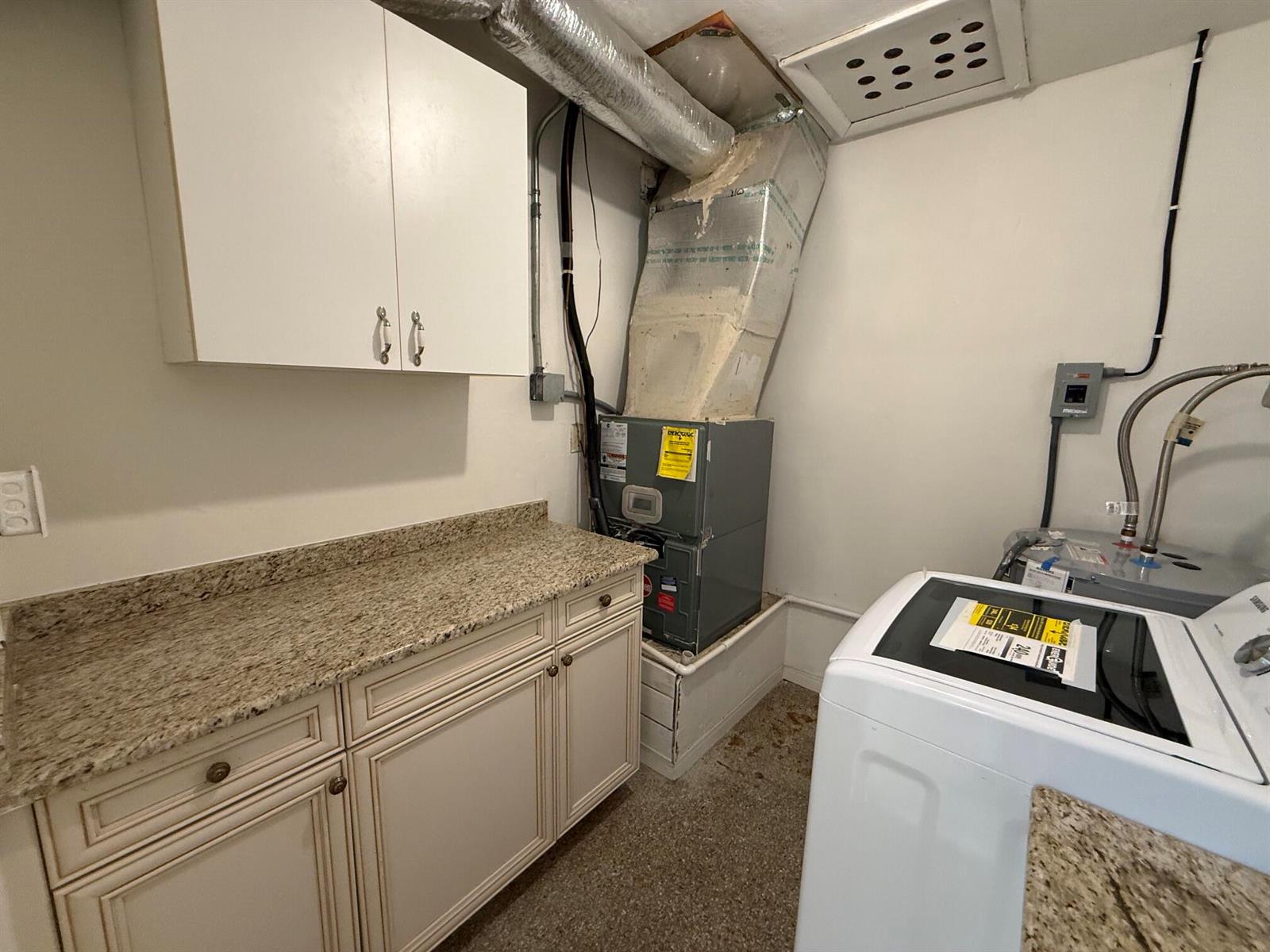 7820 4 / 3 1641 sq. ft. $ 2026-08-23 0 foto