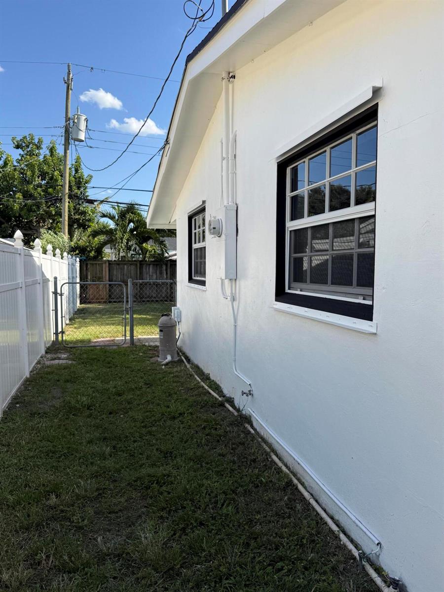 7820 4 / 3 1641 sq. ft. $ 2026-08-23 0 foto