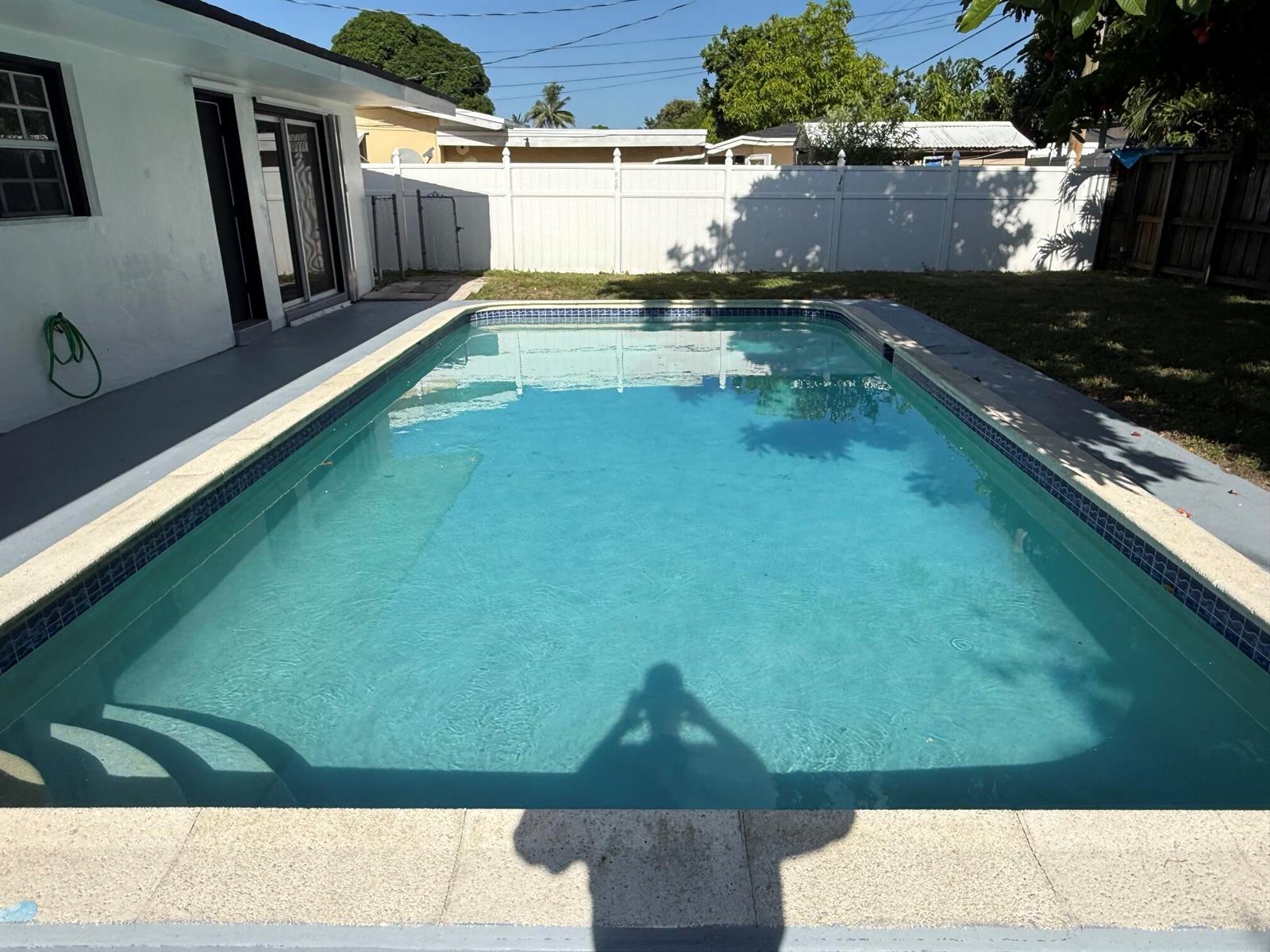 7820 4 / 3 1641 sq. ft. $ 2026-08-23 0 foto