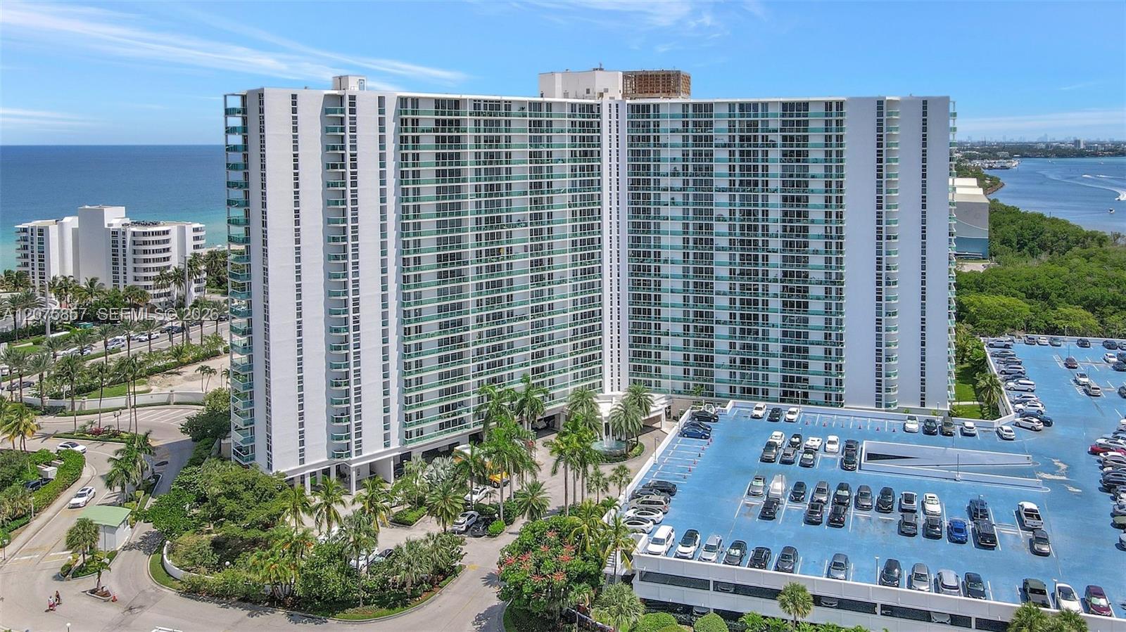 502 1 / 2 991 sq. ft. $ 2026-08-22 0 foto