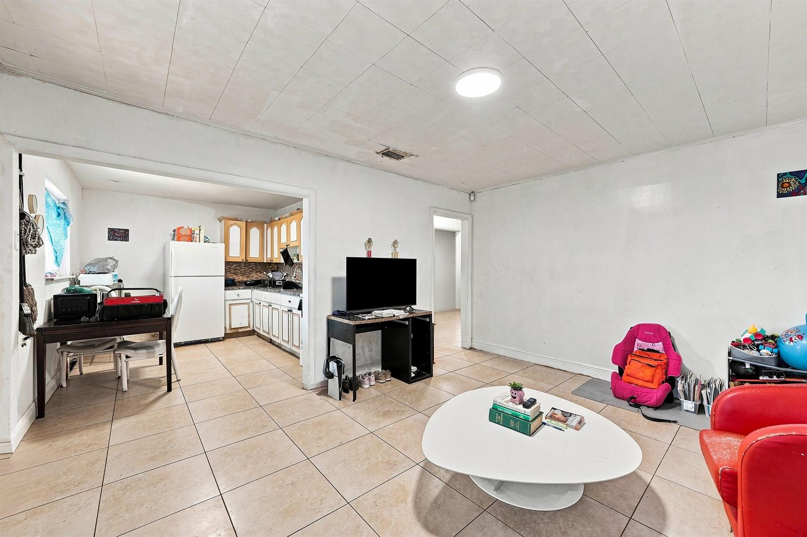   / 0 2188 sq. ft. $ 2026-08-23 0 foto