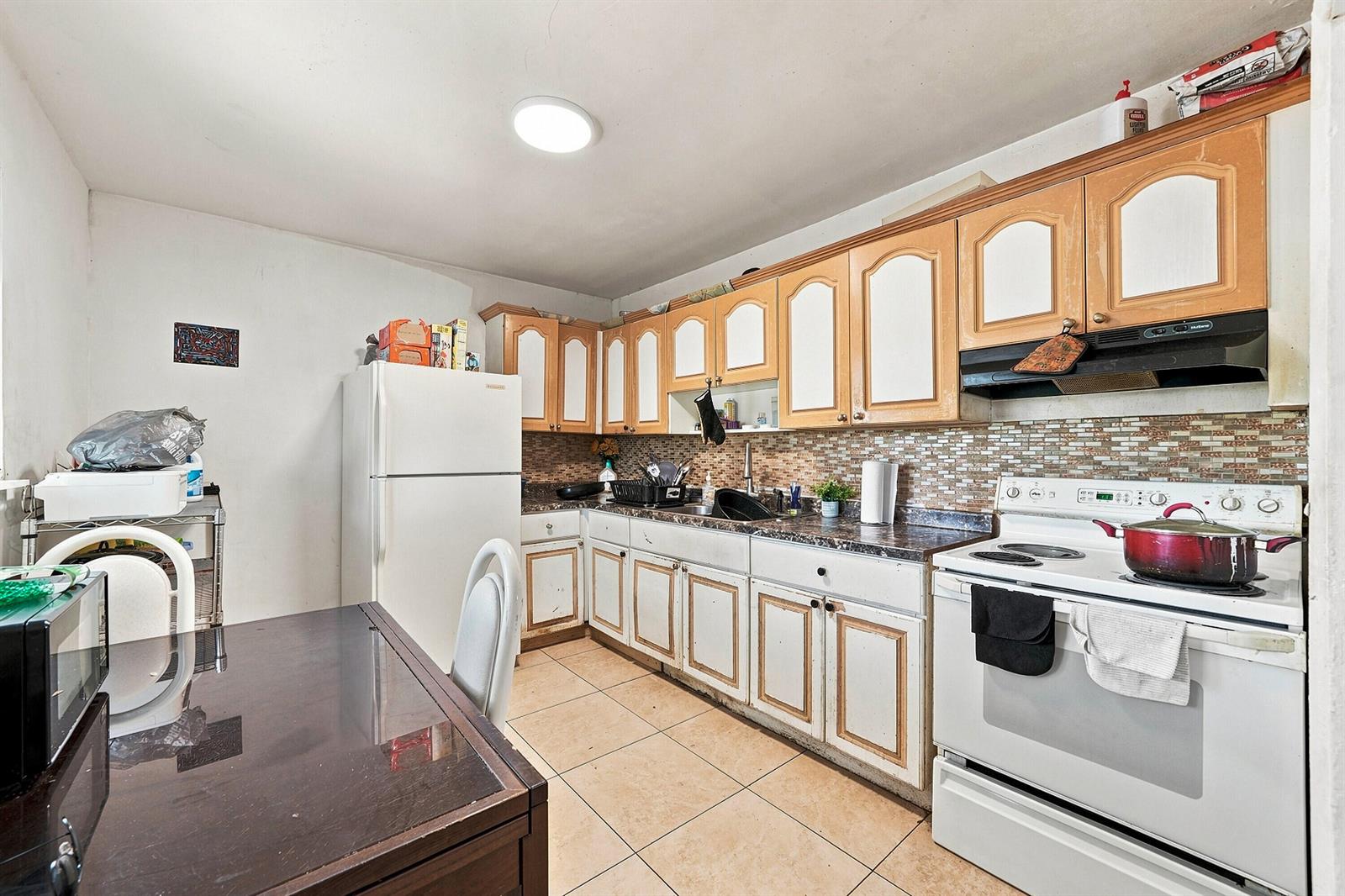   / 0 2188 sq. ft. $ 2026-08-23 0 foto