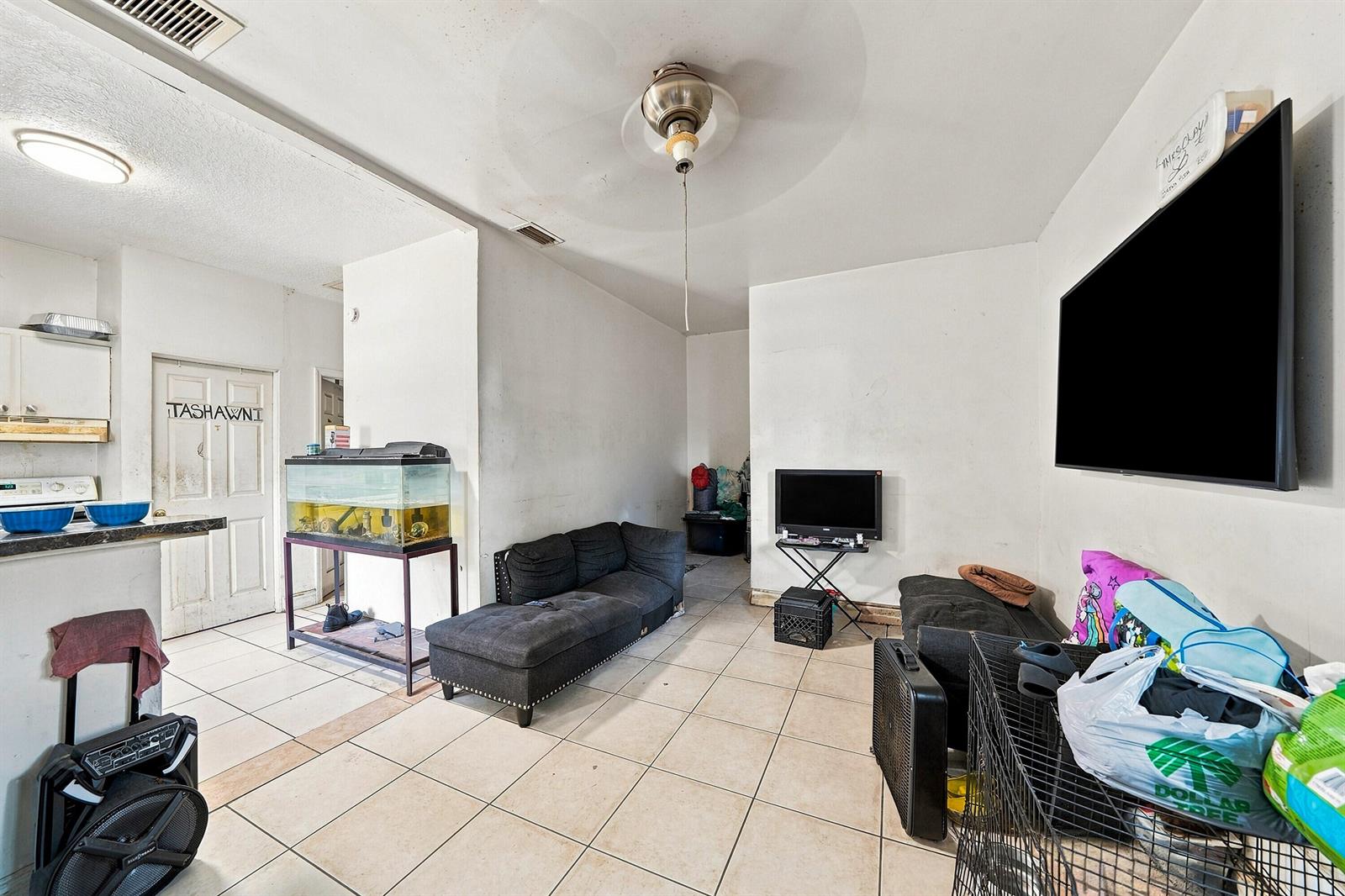   / 0 2188 sq. ft. $ 2026-08-23 0 foto