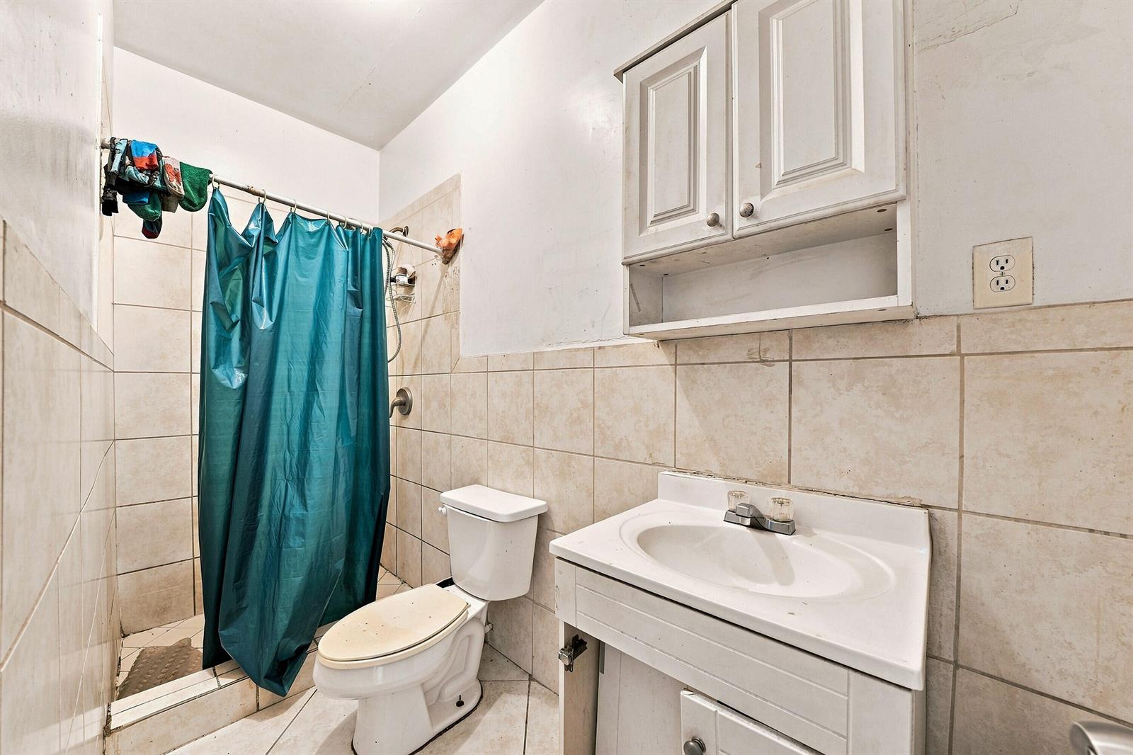   / 0 2188 sq. ft. $ 2026-08-23 0 foto
