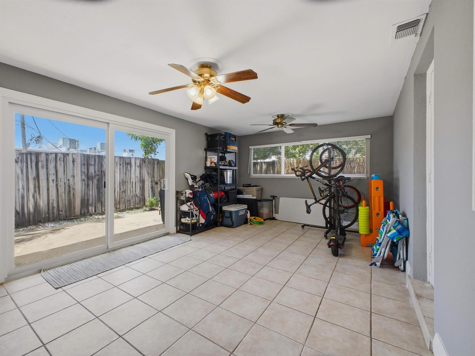 A-B  / 0 2826 sq. ft. $ 2026-08-23 0 foto