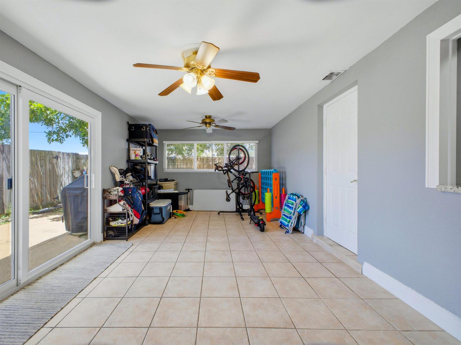 A-B  / 0 2826 sq. ft. $ 2026-08-23 0 foto