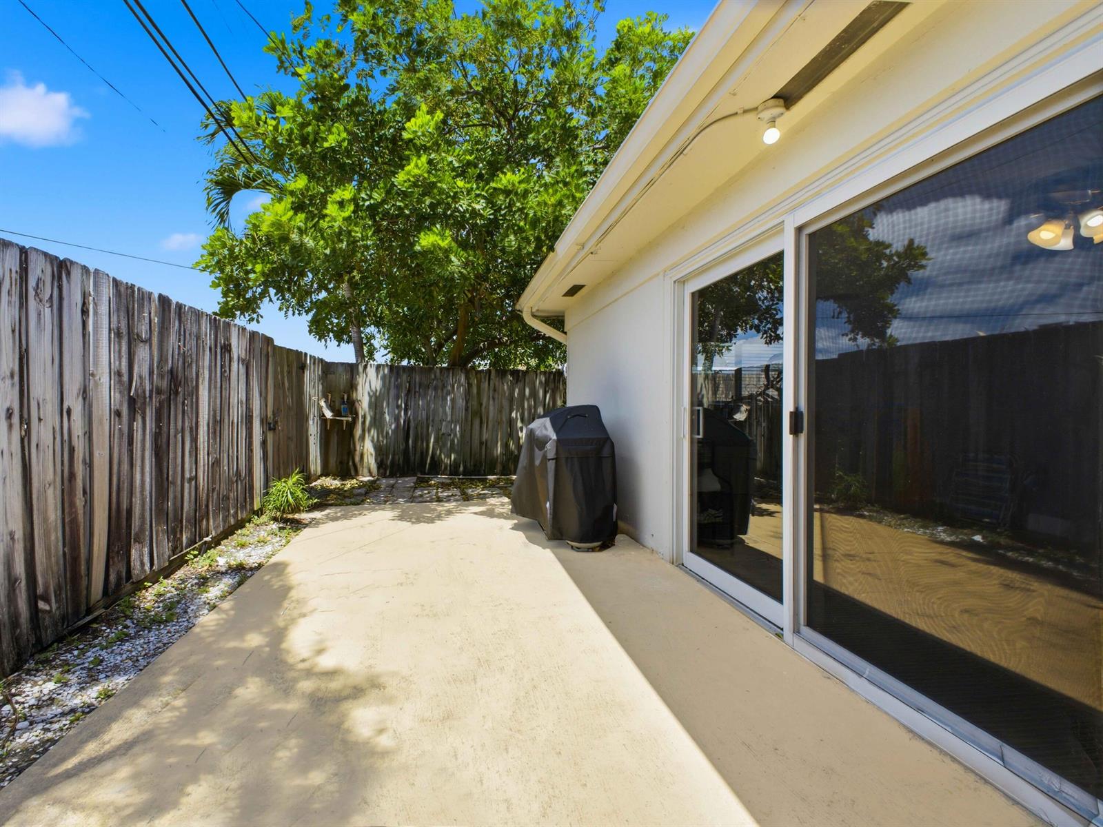 A-B  / 0 2826 sq. ft. $ 2026-08-23 0 foto