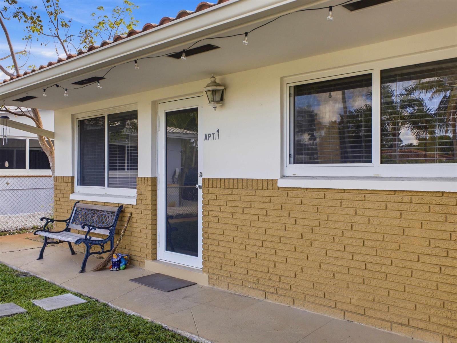 A-B  / 0 2826 sq. ft. $ 2026-08-23 0 foto