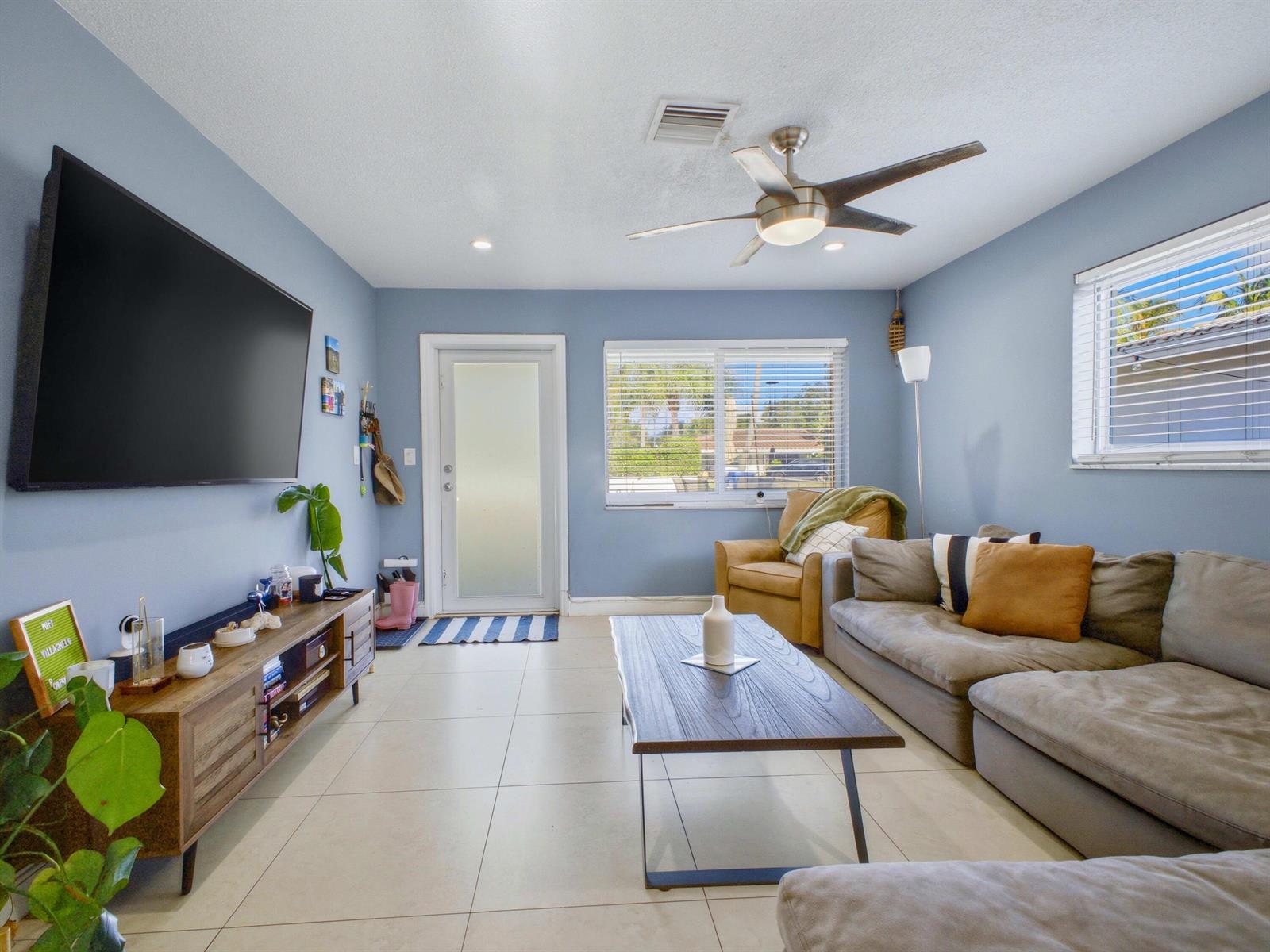 A-B  / 0 2826 sq. ft. $ 2026-08-23 0 foto