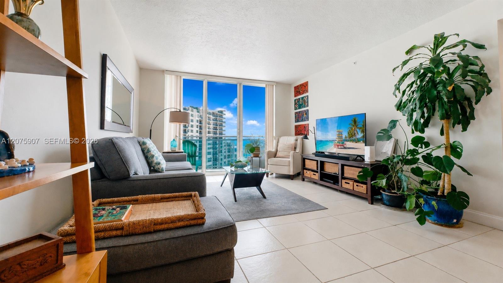 Photo of 3001 Ocean Dr  #947, Hollywood, Florida, 33019 - 