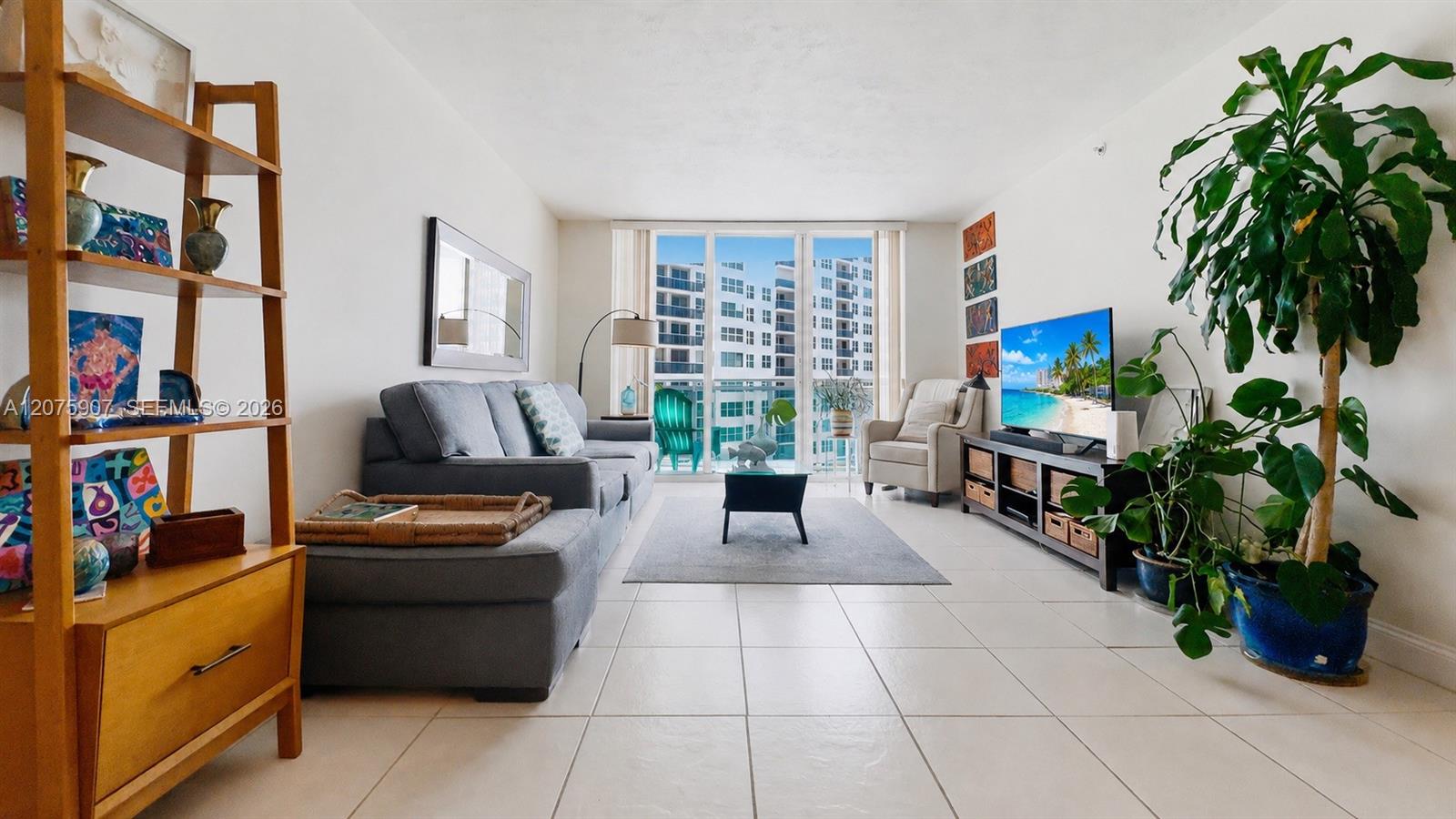 Photo of 3001 Ocean Dr  #947, Hollywood, Florida, 33019 - 