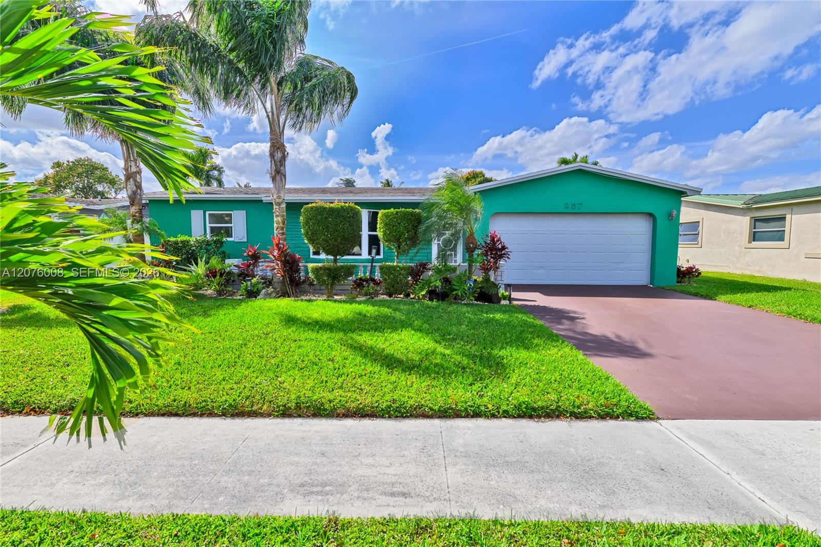 257 4 / 2 1624 sq. ft. $ 2026-08-22 0 foto