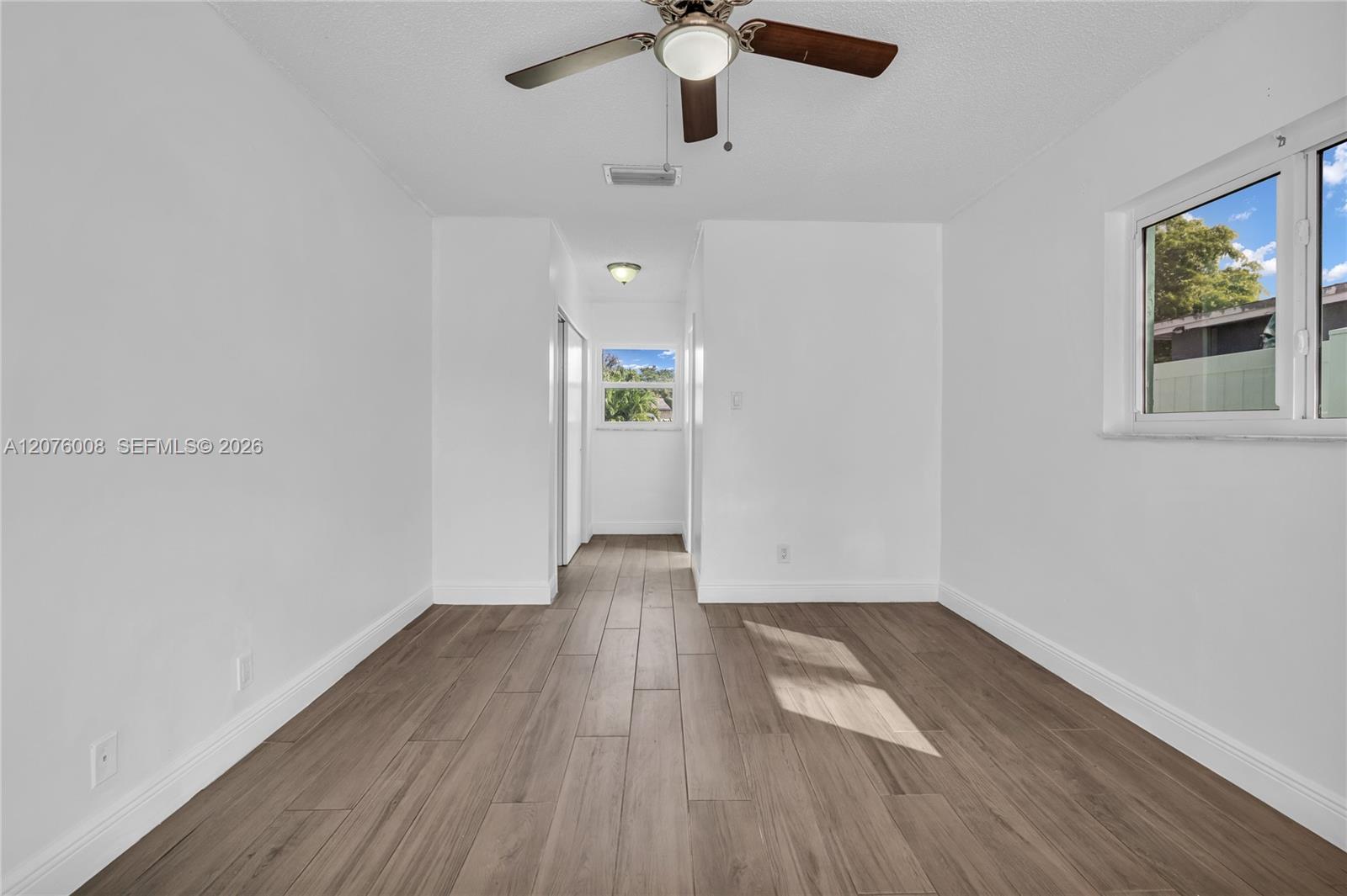 257 4 / 2 1624 sq. ft. $ 2026-08-22 0 foto