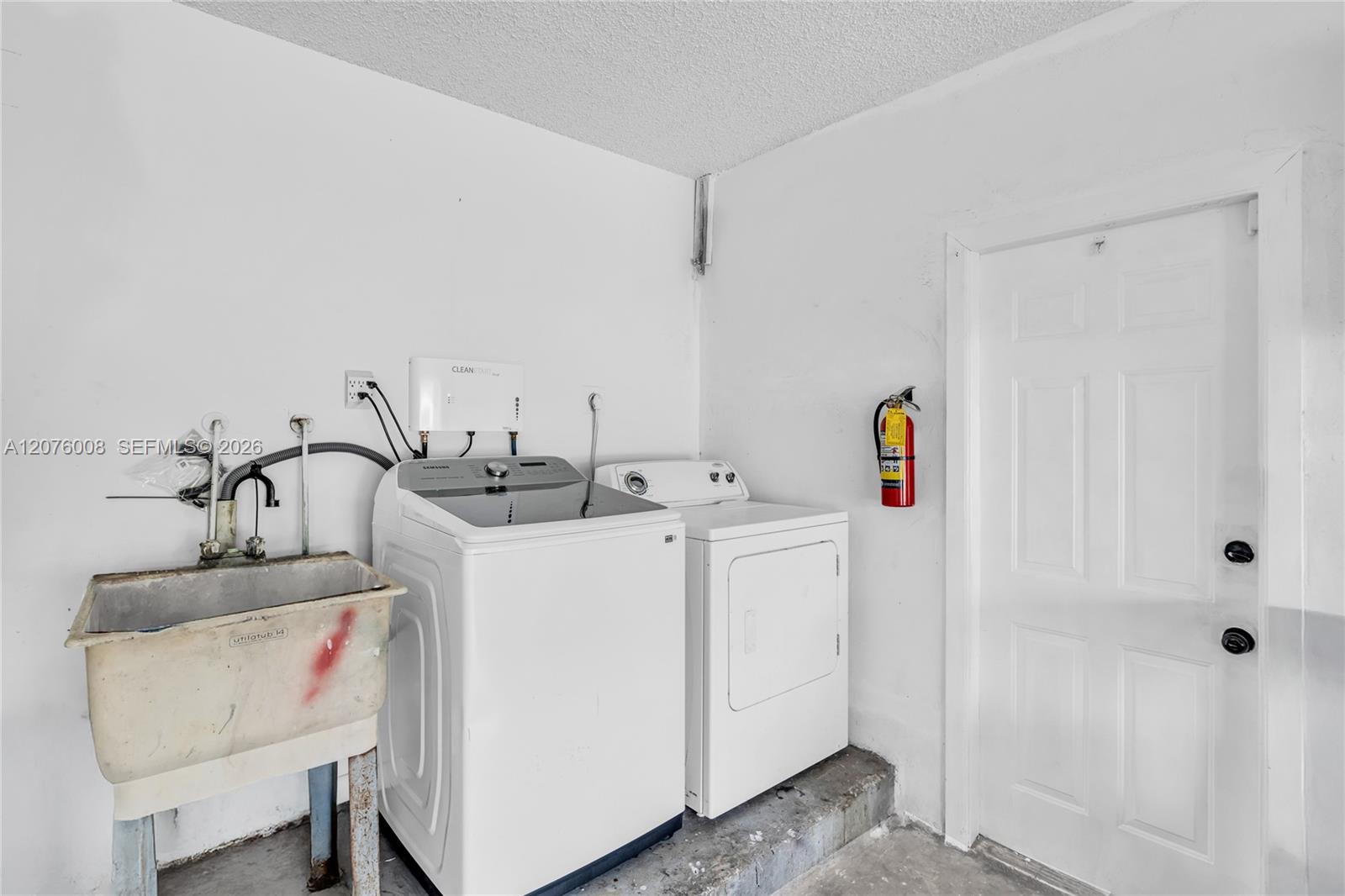 257 4 / 2 1624 sq. ft. $ 2026-08-22 0 foto