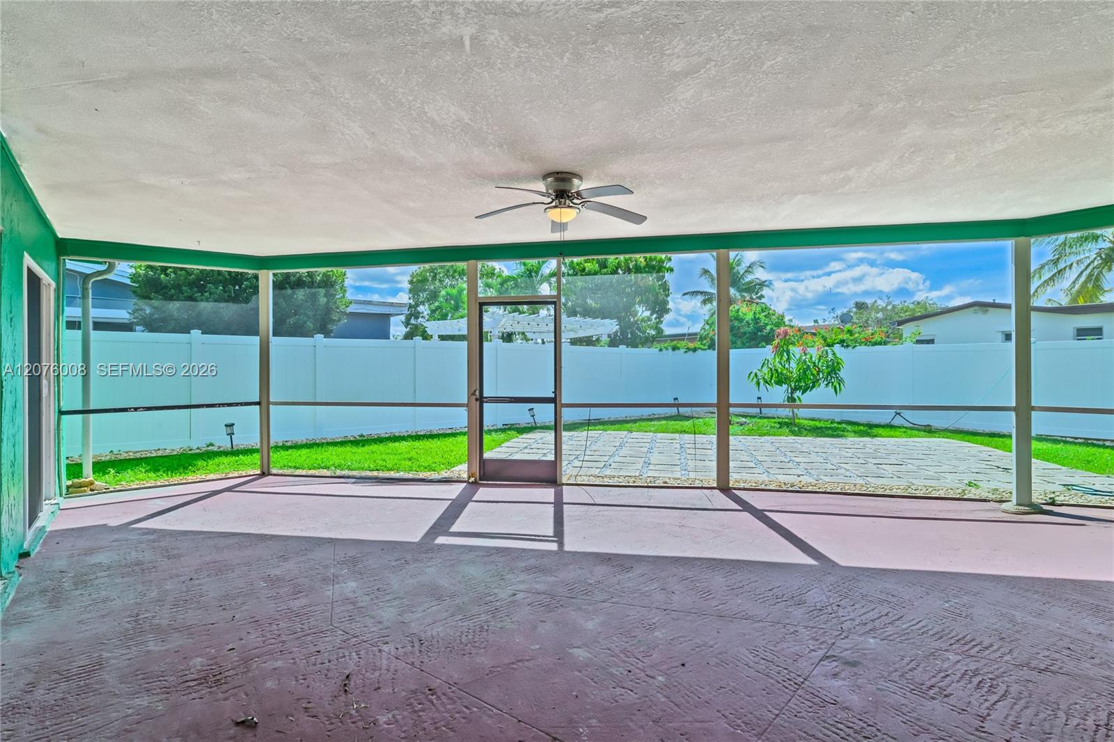 257 4 / 2 1624 sq. ft. $ 2026-08-22 0 foto