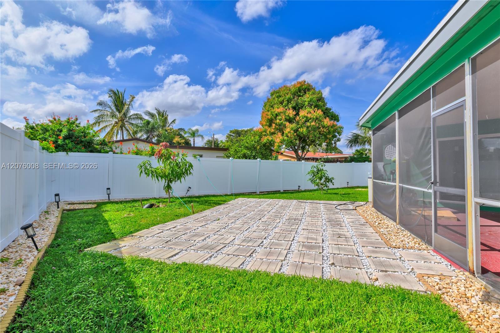 257 4 / 2 1624 sq. ft. $ 2026-08-22 0 foto