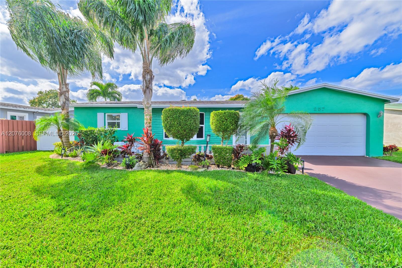 257 4 / 2 1624 sq. ft. $ 2026-08-22 0 foto