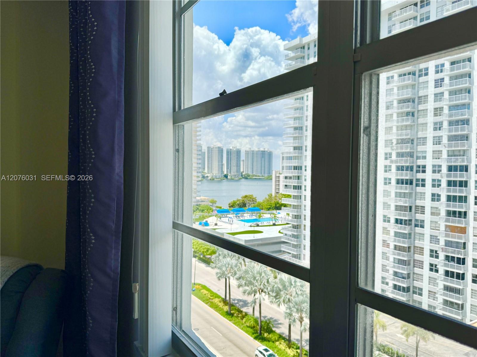 Ver detalles 1110 2 / 2 1070 sq. ft. $ 2026-08-22 0 foto
