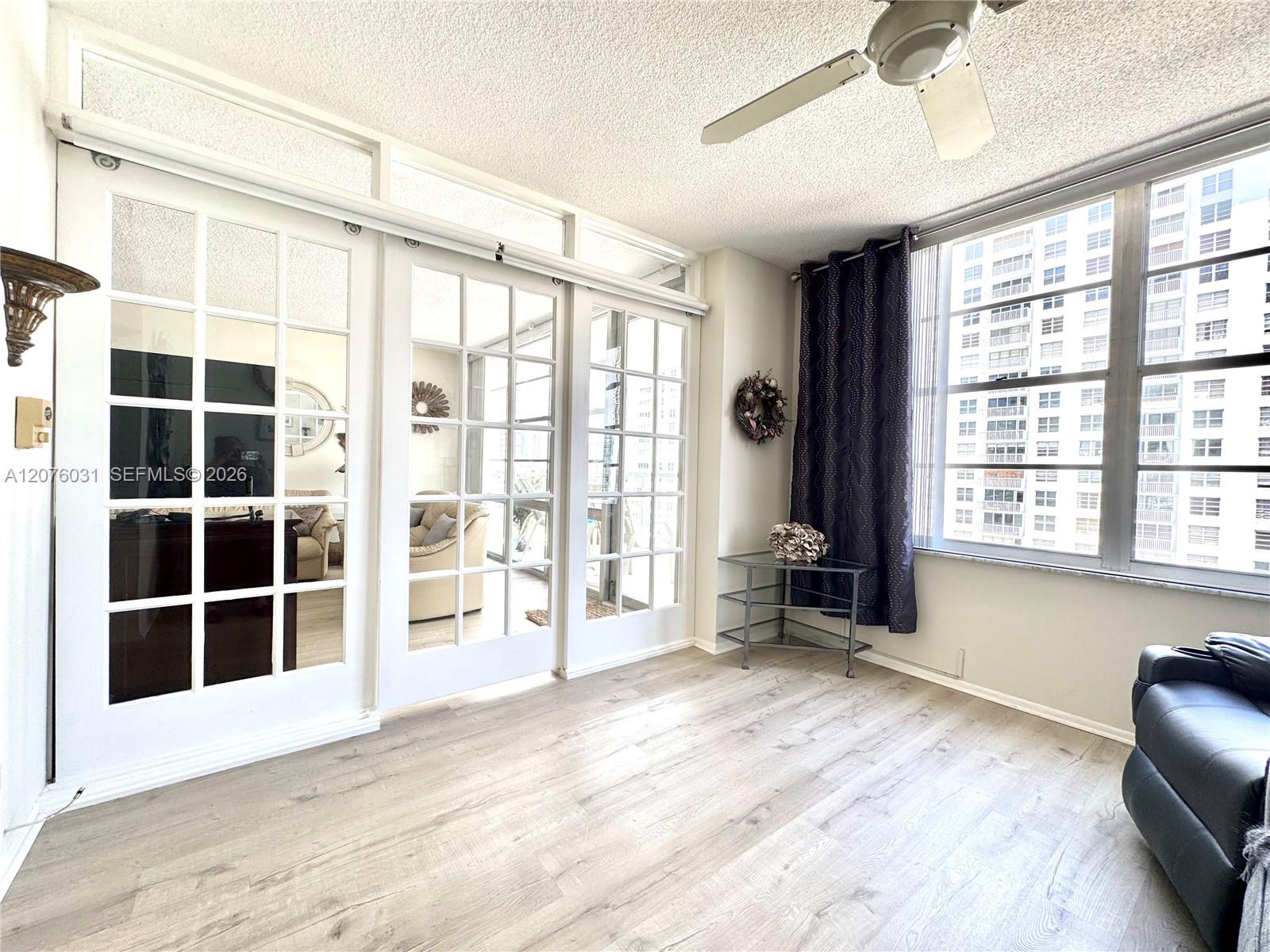 Ver detalles 1110 2 / 2 1070 sq. ft. $ 2026-08-22 0 foto