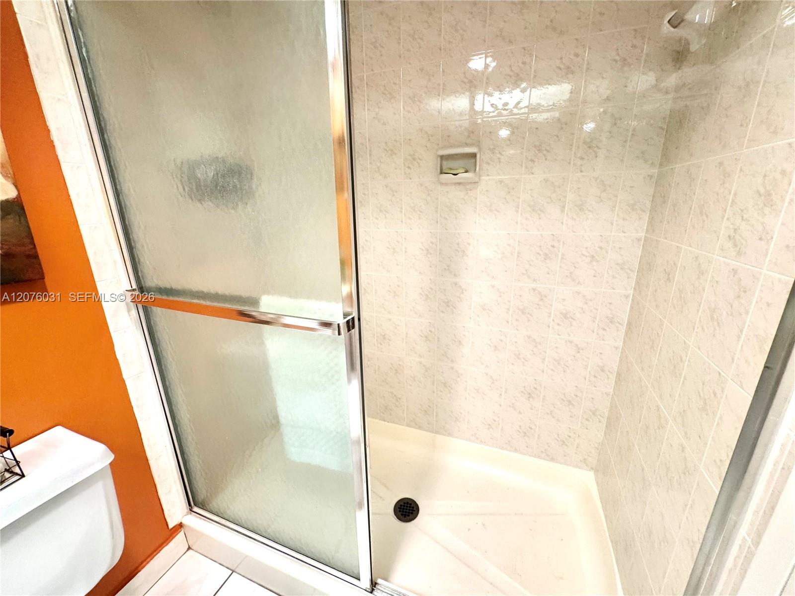 Ver detalles 1110 2 / 2 1070 sq. ft. $ 2026-08-22 0 foto
