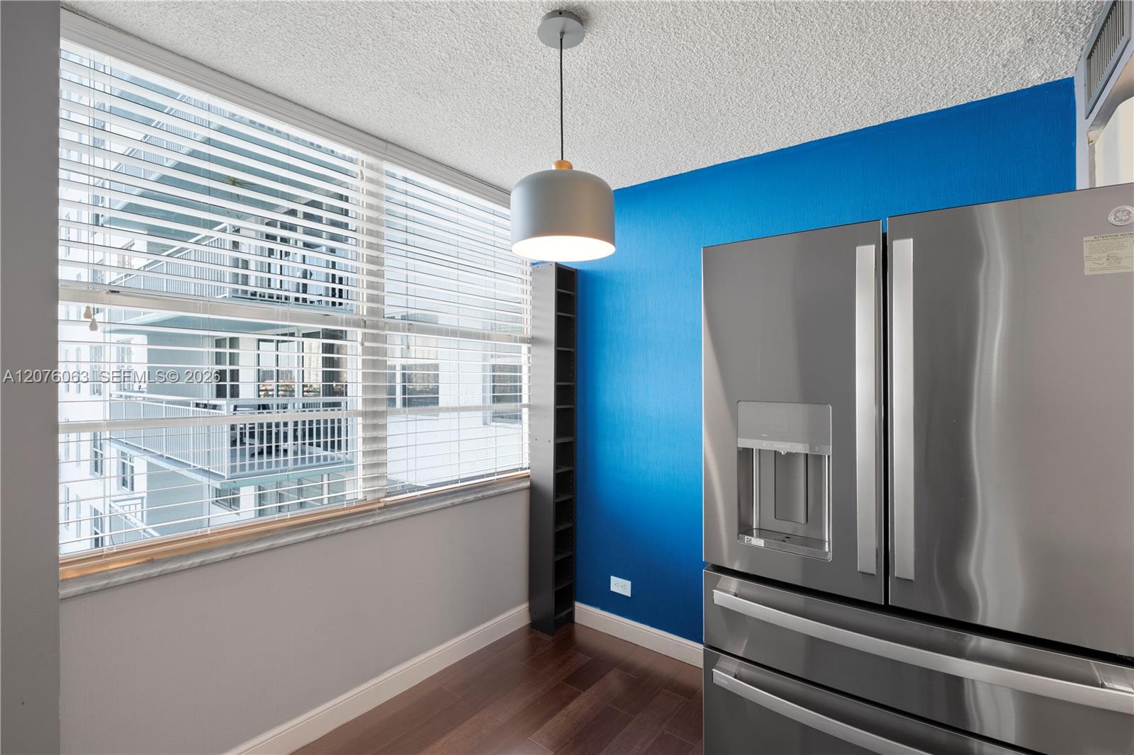 901 2 / 2 1488 sq. ft. $ 2026-08-22 0 foto