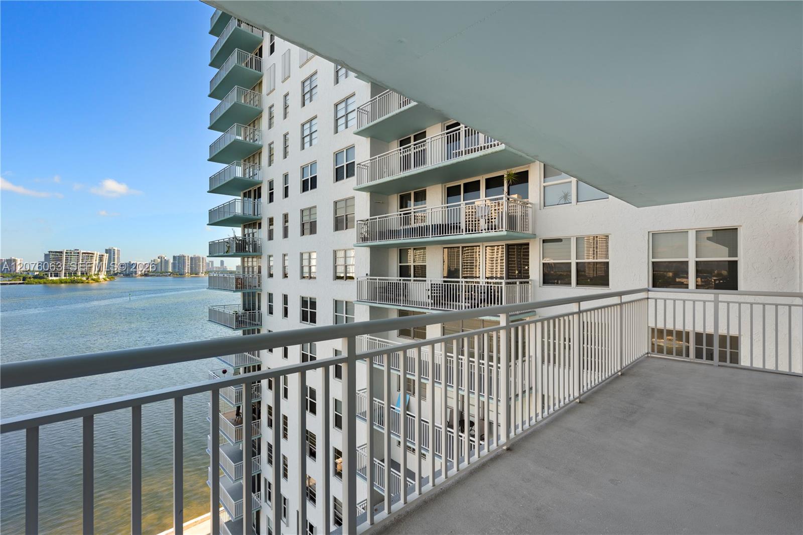 901 2 / 2 1488 sq. ft. $ 2026-08-22 0 foto