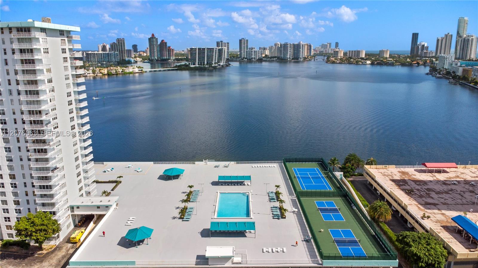 901 2 / 2 1488 sq. ft. $ 2026-08-22 0 foto