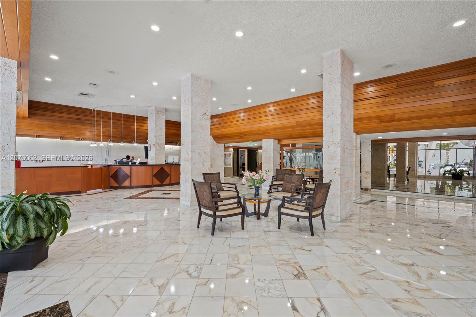 901 2 / 2 1488 sq. ft. $ 2026-08-22 0 foto