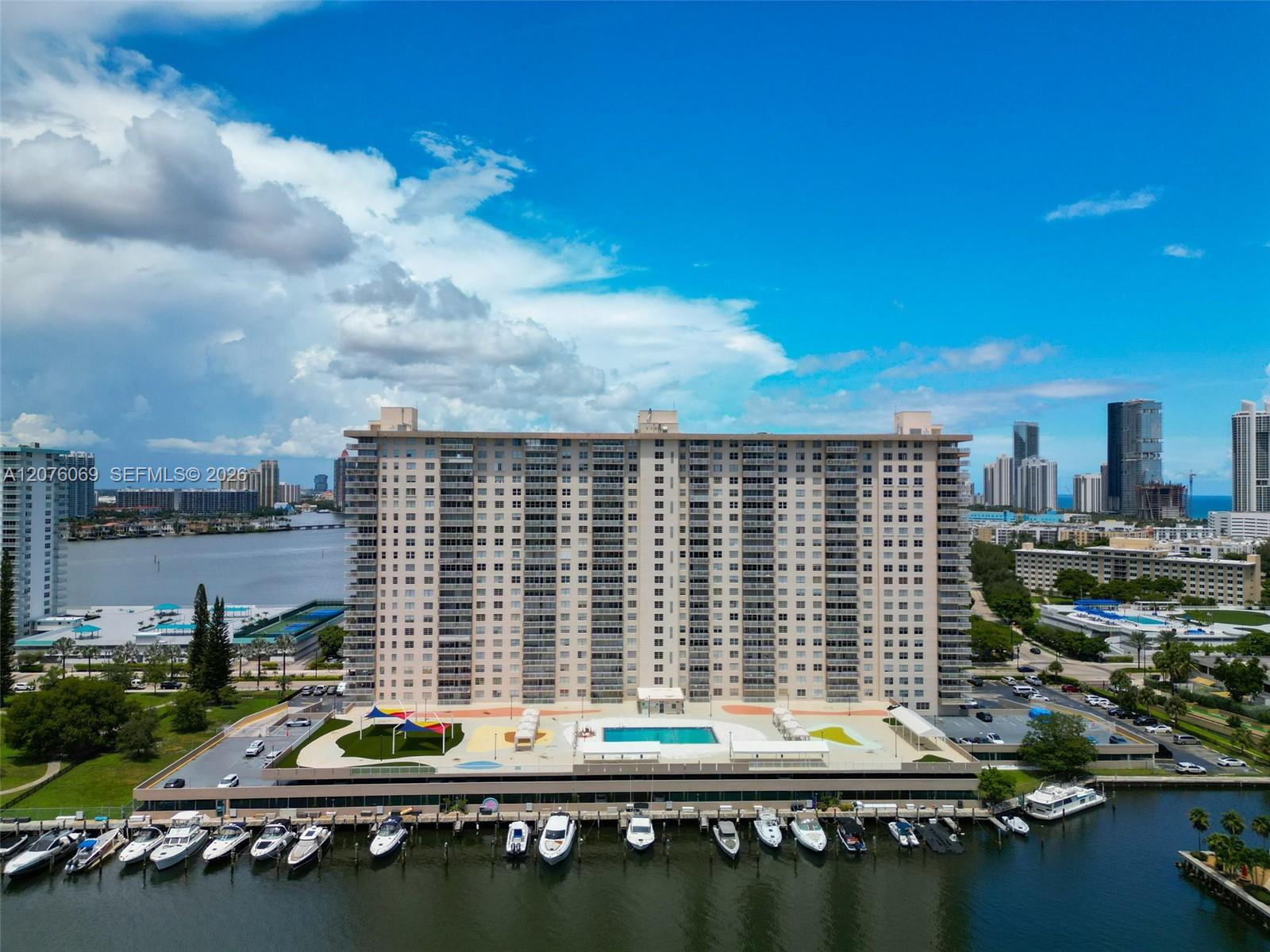 See details 2304 3 / 3 1890 sq. ft. $ 2026-08-22 0 Photo