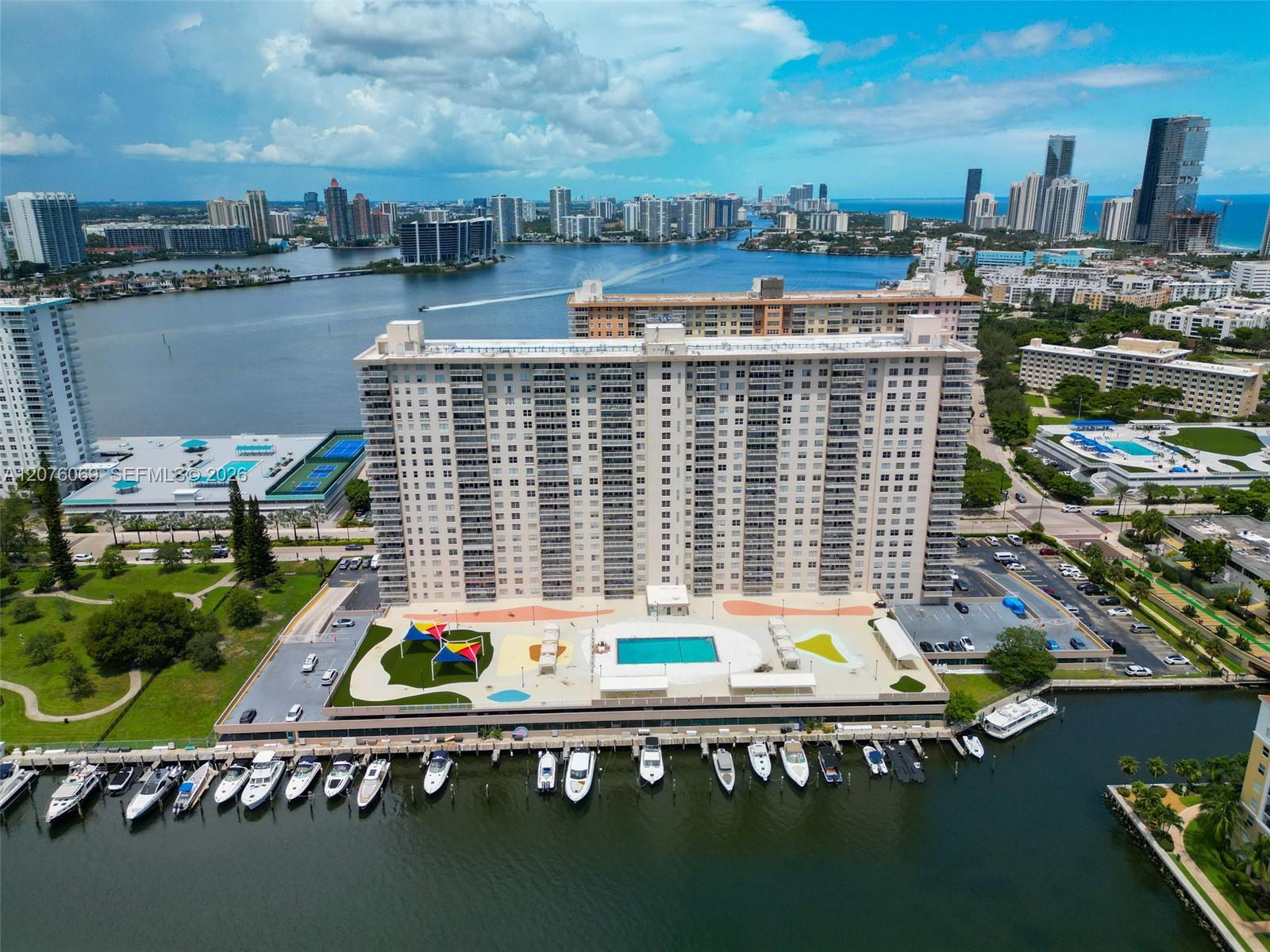 See details 2304 3 / 3 1890 sq. ft. $ 2026-08-22 0 Photo
