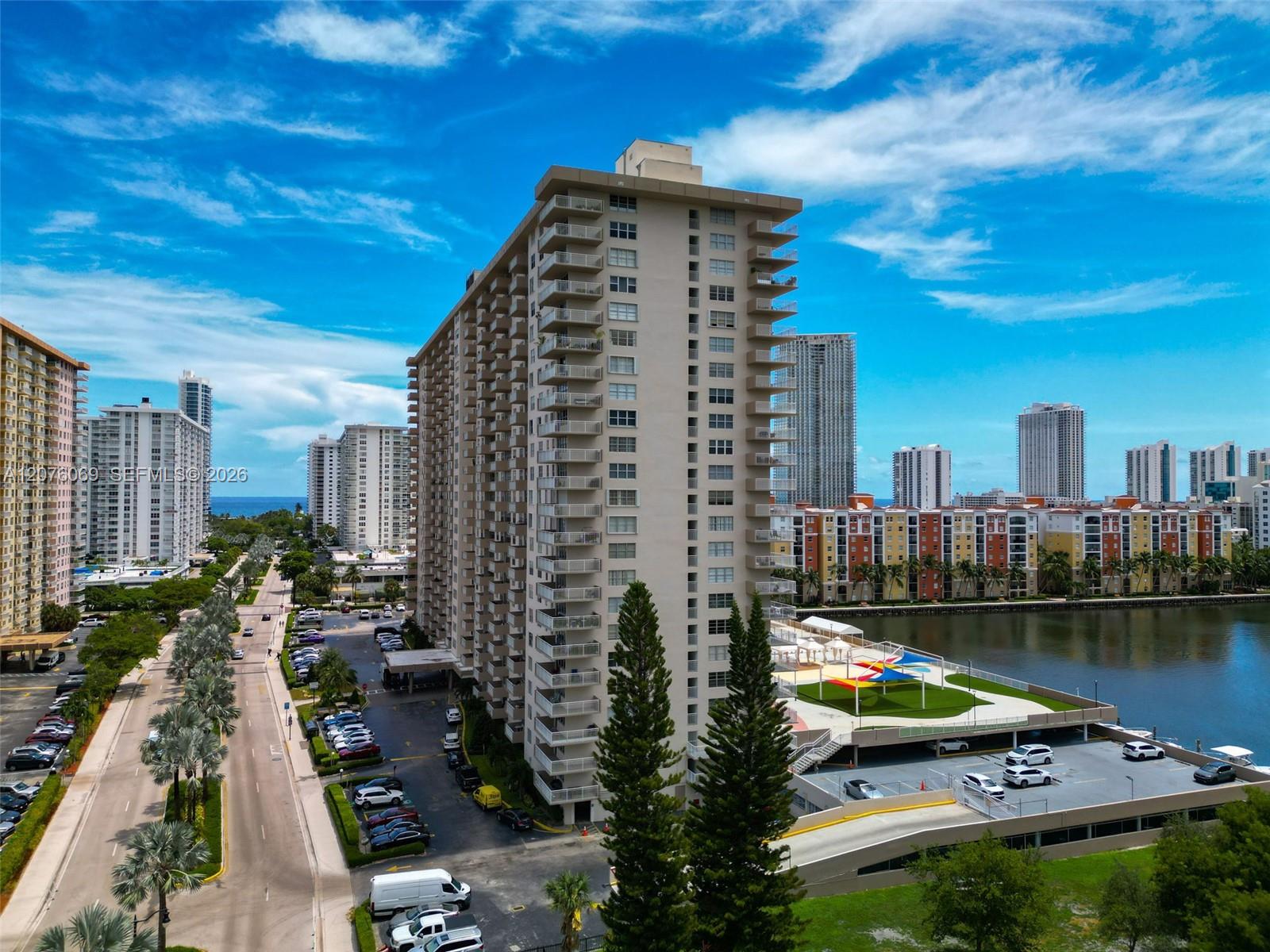 See details 2304 3 / 3 1890 sq. ft. $ 2026-08-22 0 Photo