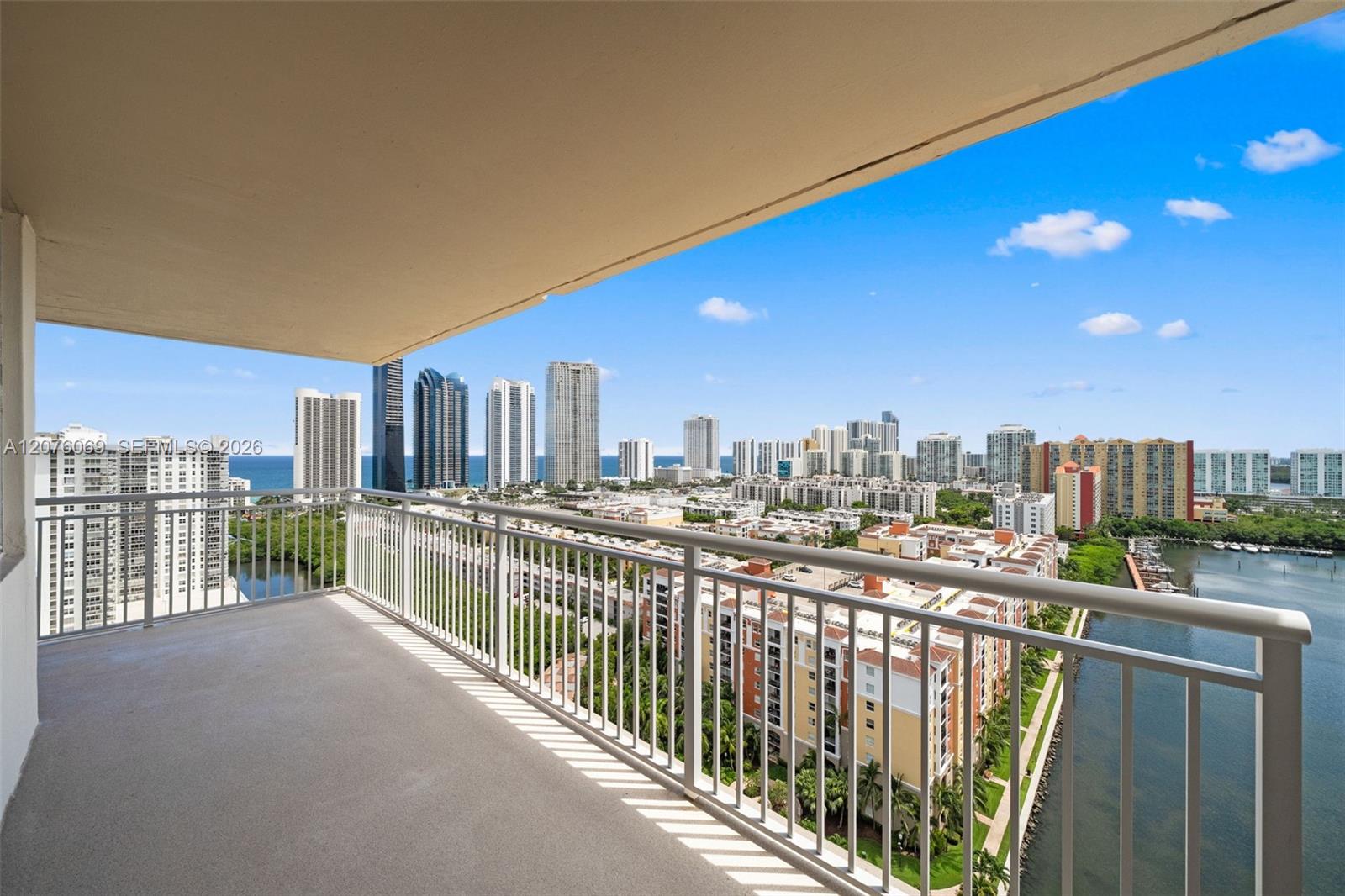 See details 2304 3 / 3 1890 sq. ft. $ 2026-08-22 0 Photo