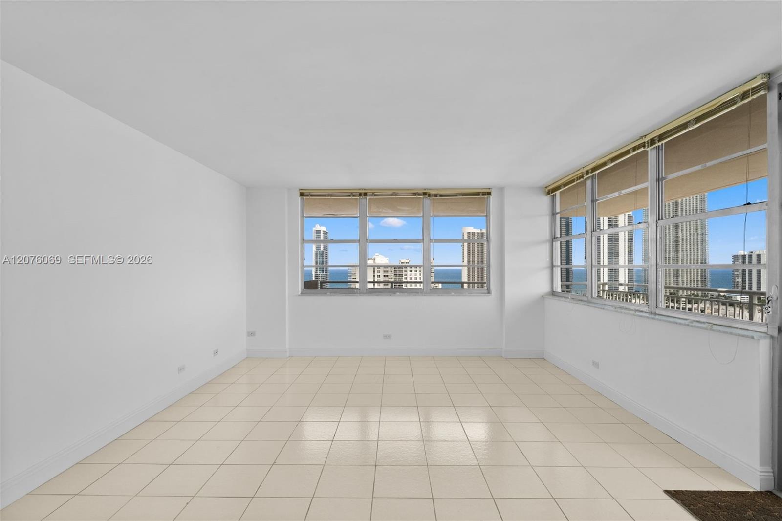 See details 2304 3 / 3 1890 sq. ft. $ 2026-08-22 0 Photo