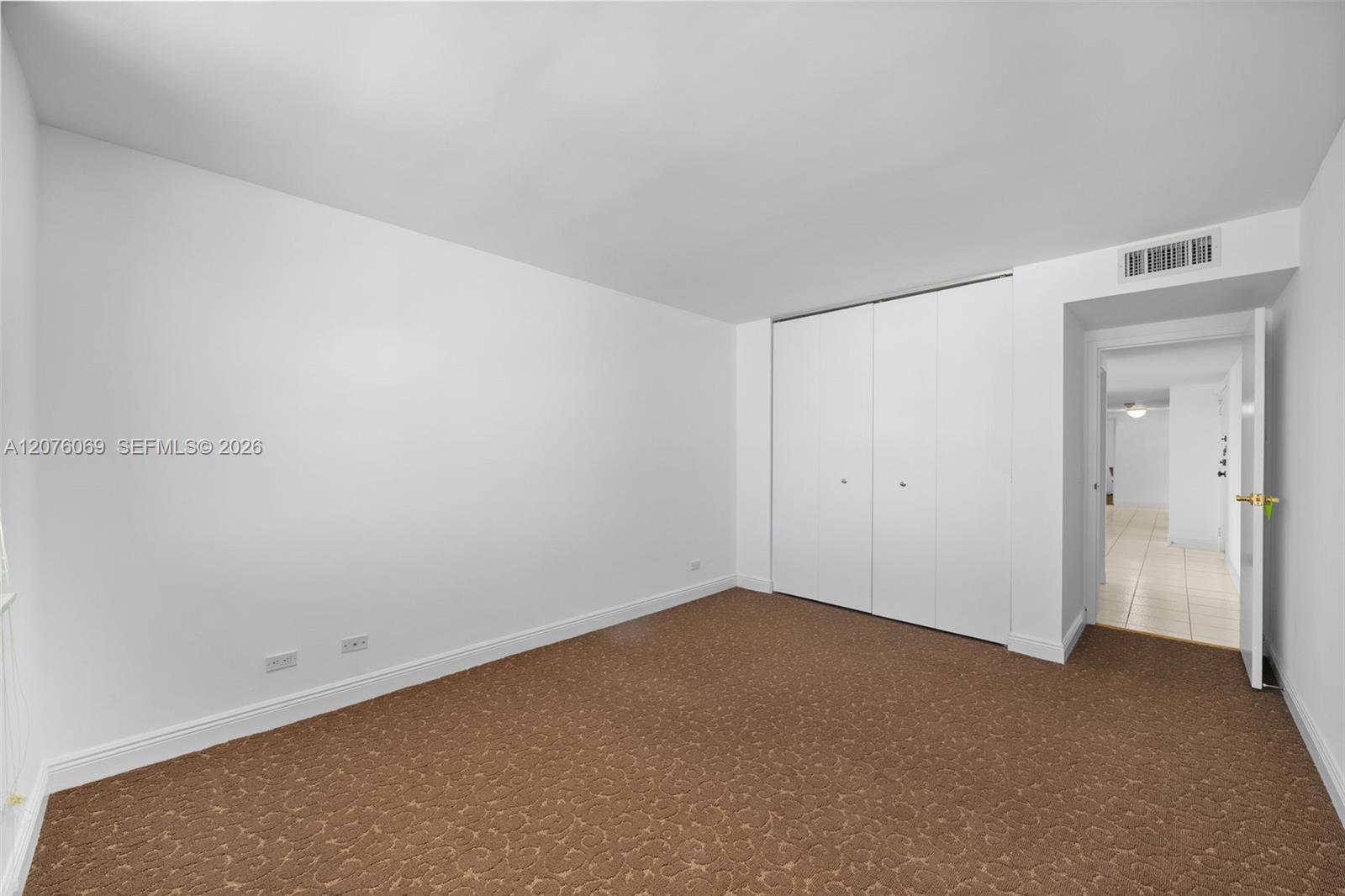 See details 2304 3 / 3 1890 sq. ft. $ 2026-08-22 0 Photo