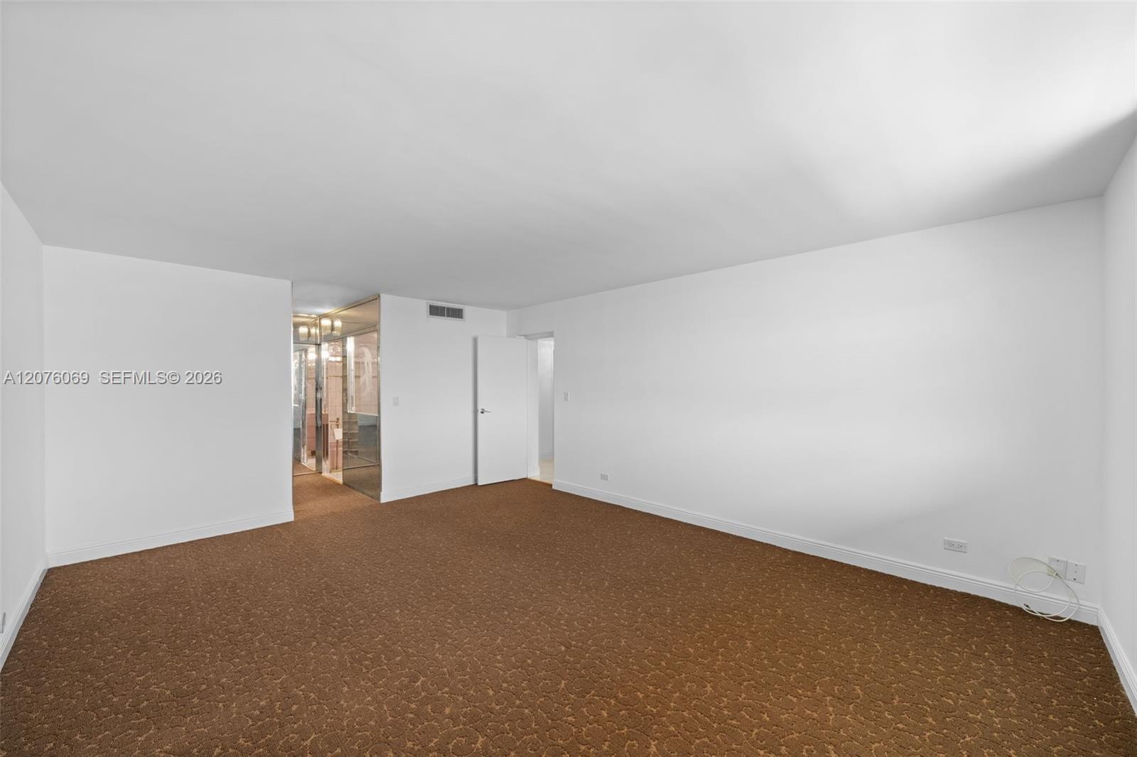 See details 2304 3 / 3 1890 sq. ft. $ 2026-08-22 0 Photo