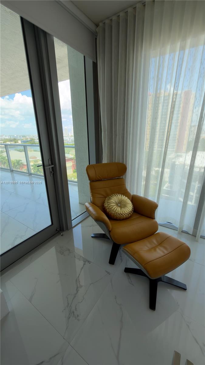 Ver detalles 5-1001 3 / 4 1892 sq. ft. $ 2026-08-22 0 foto