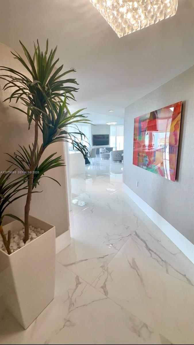 Ver detalles 5-1001 3 / 4 1892 sq. ft. $ 2026-08-22 0 foto