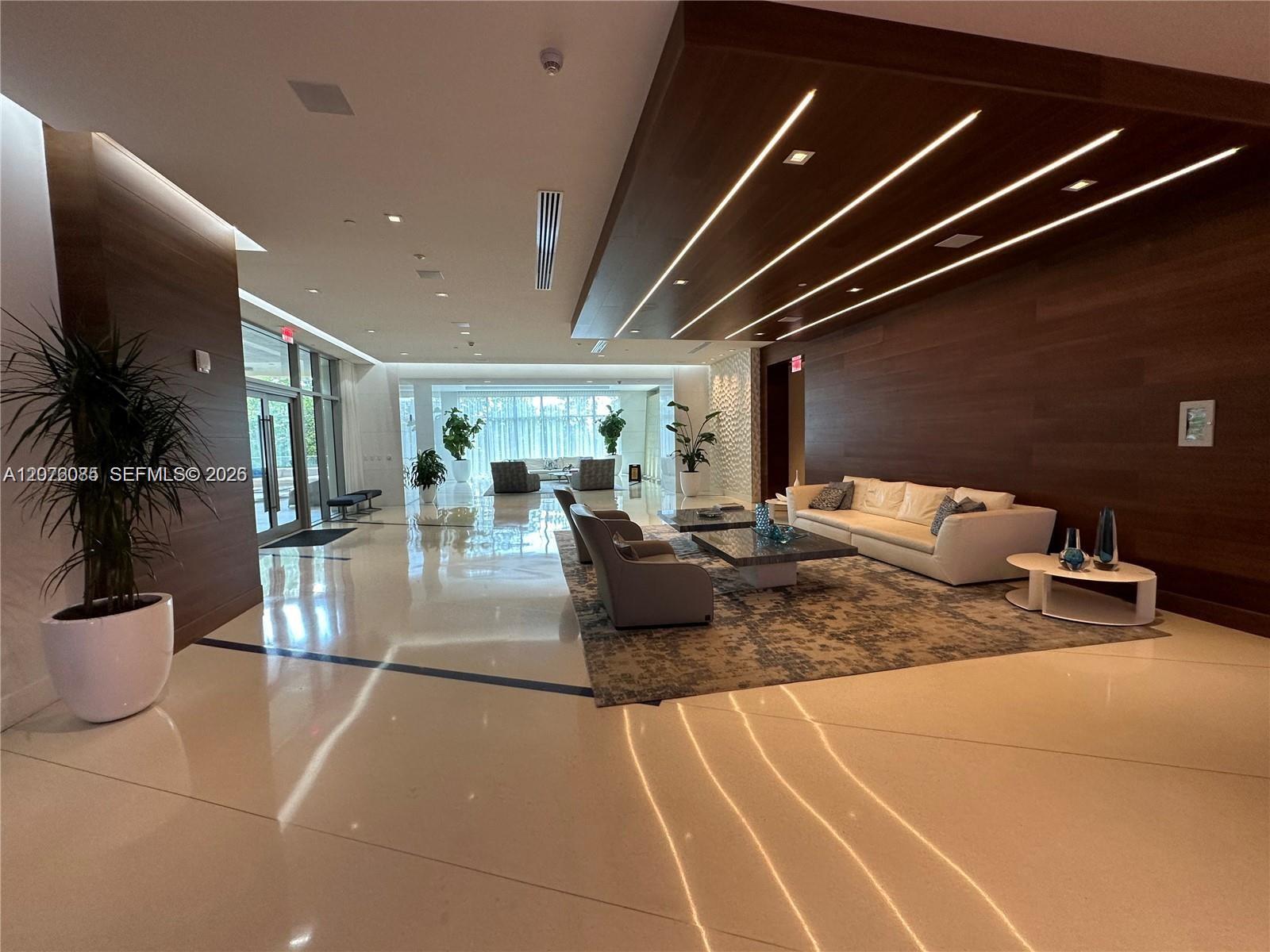 Ver detalles 5-1001 3 / 4 1892 sq. ft. $ 2026-08-22 0 foto