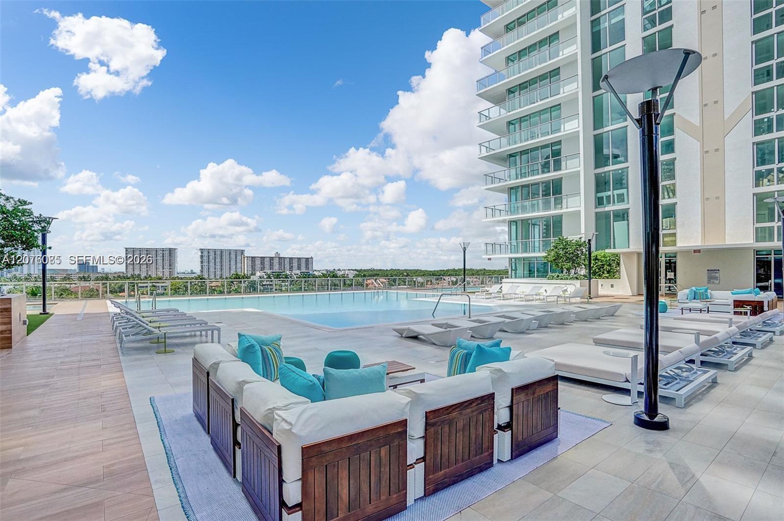 Ver detalles 5-1001 3 / 4 1892 sq. ft. $ 2026-08-22 0 foto